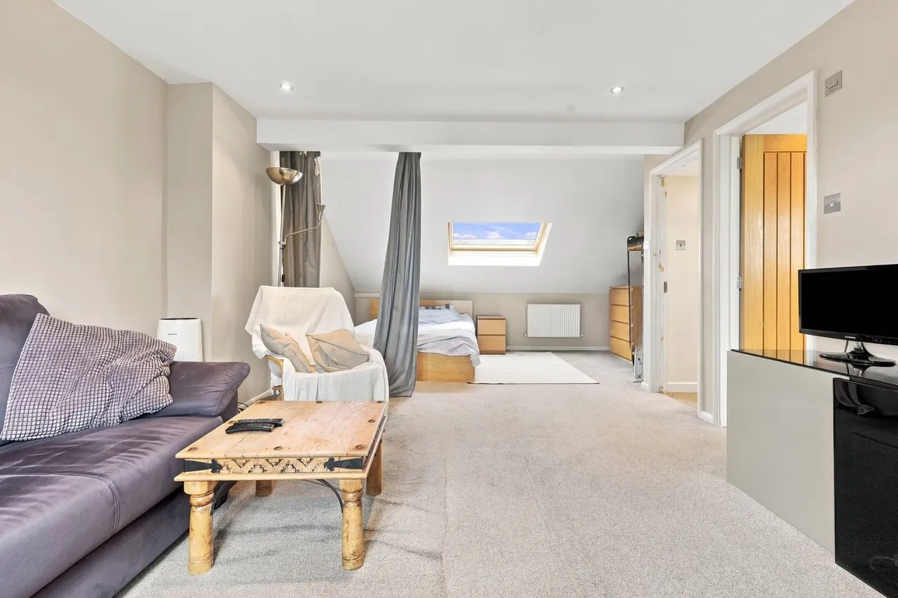 Forest Drive East, Leytonstone, E11, photo 12