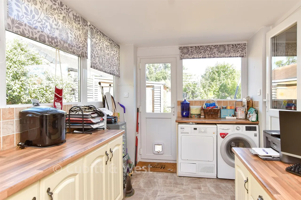 Hewarts Lane, Bognor Regis, PO21, photo 8