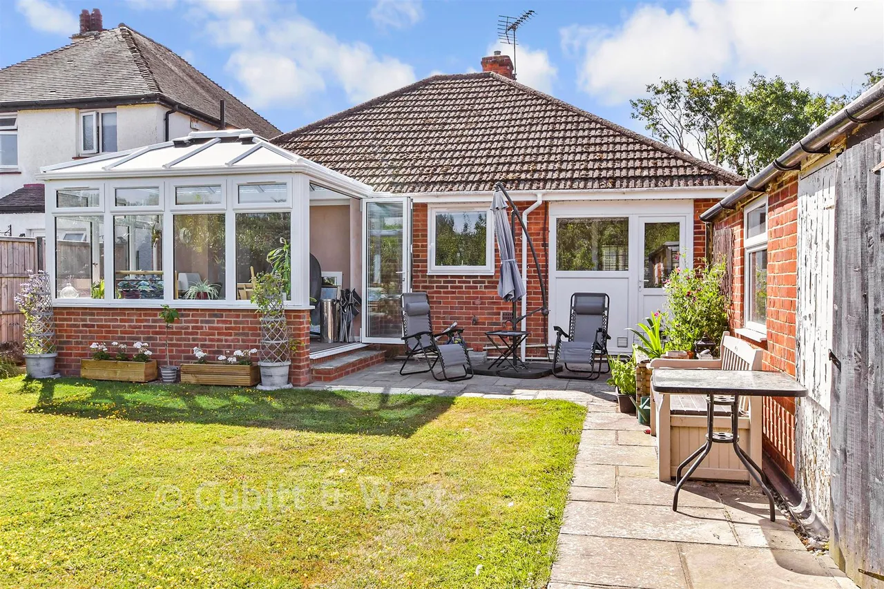 Hewarts Lane, Bognor Regis, PO21, photo 16