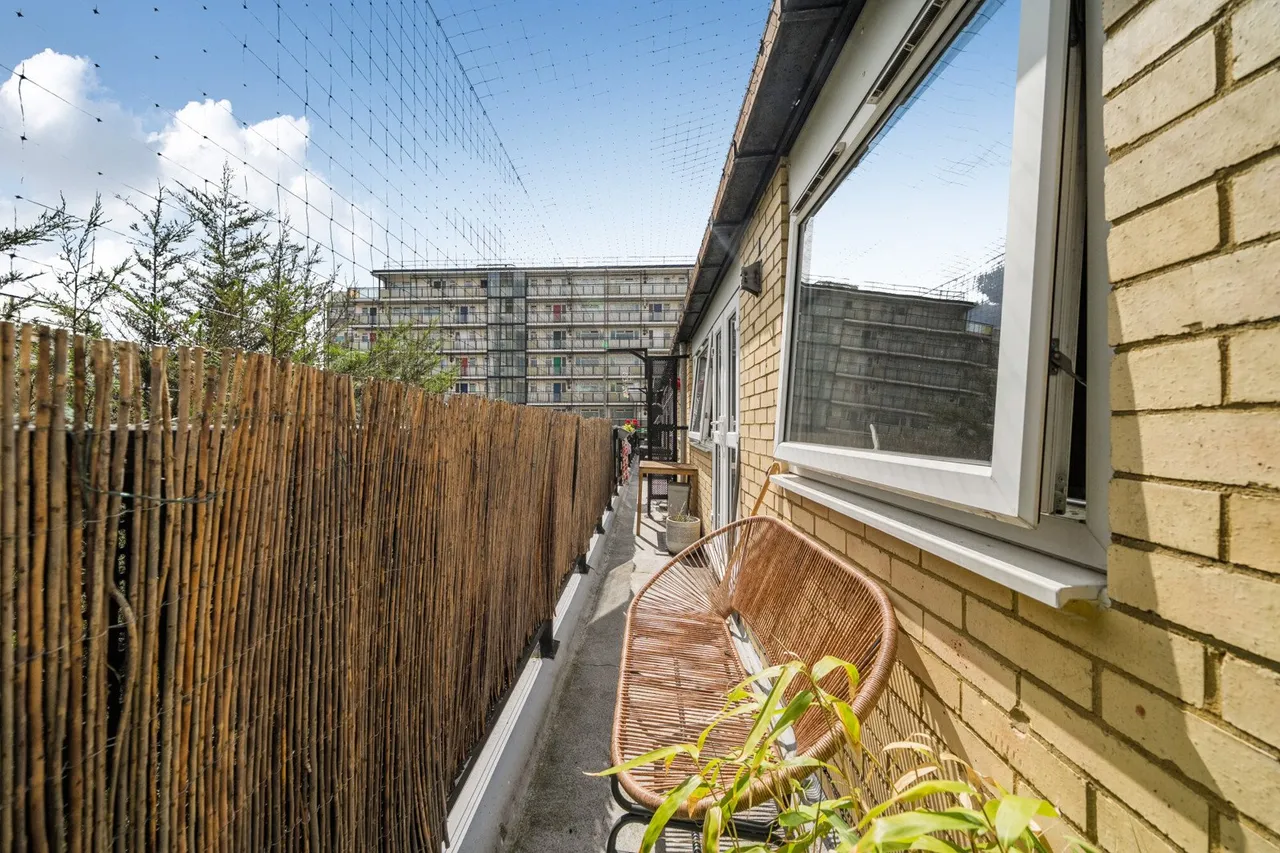 Wentworth Crescent, SE15, photo 8