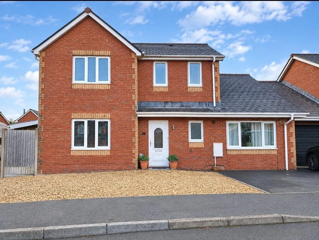 Heol Derwen, Cross Hands, SA14, photo 2
