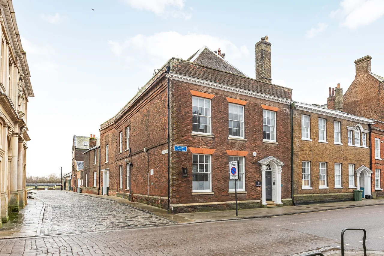 office for sale, Sophisticated Office Spaces in King S