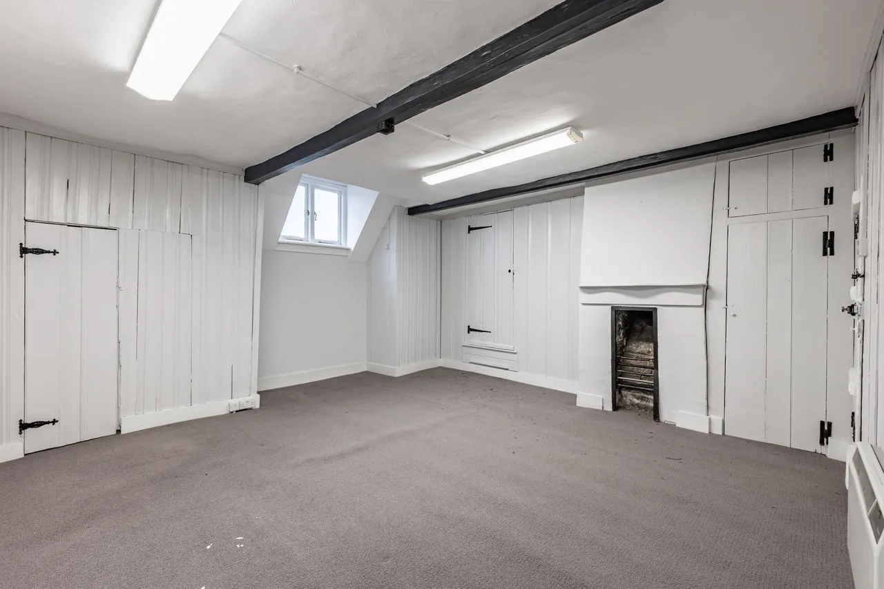 Sophisticated Office Spaces in King S, photo 15