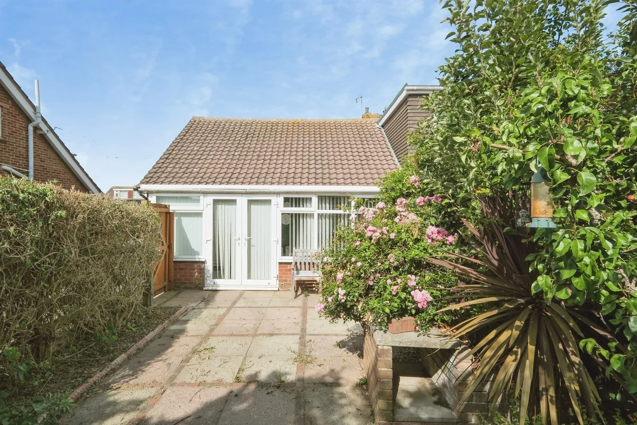 Freshfields Close, Lancing, BN15, photo 11
