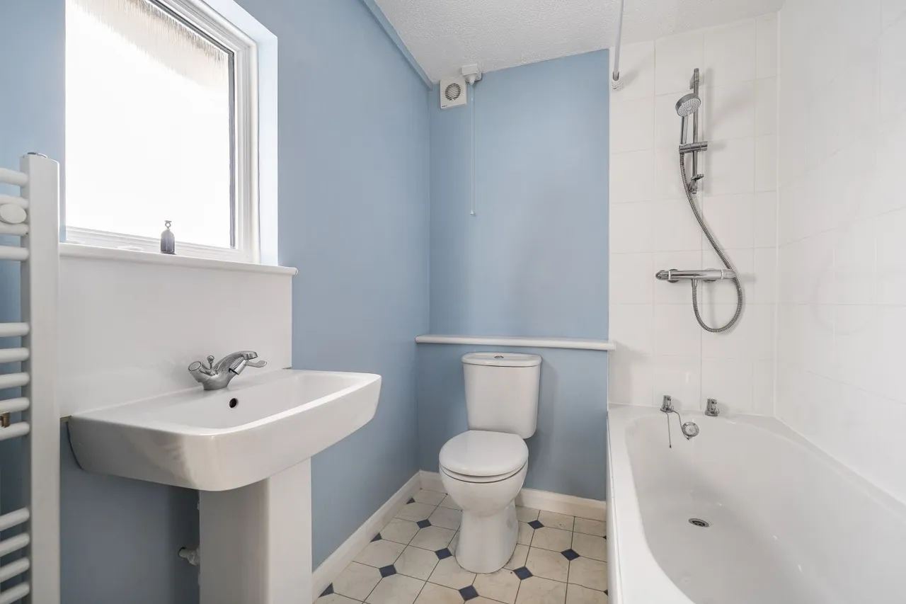 Landkey Road, Barnstaple, EX32, photo 16