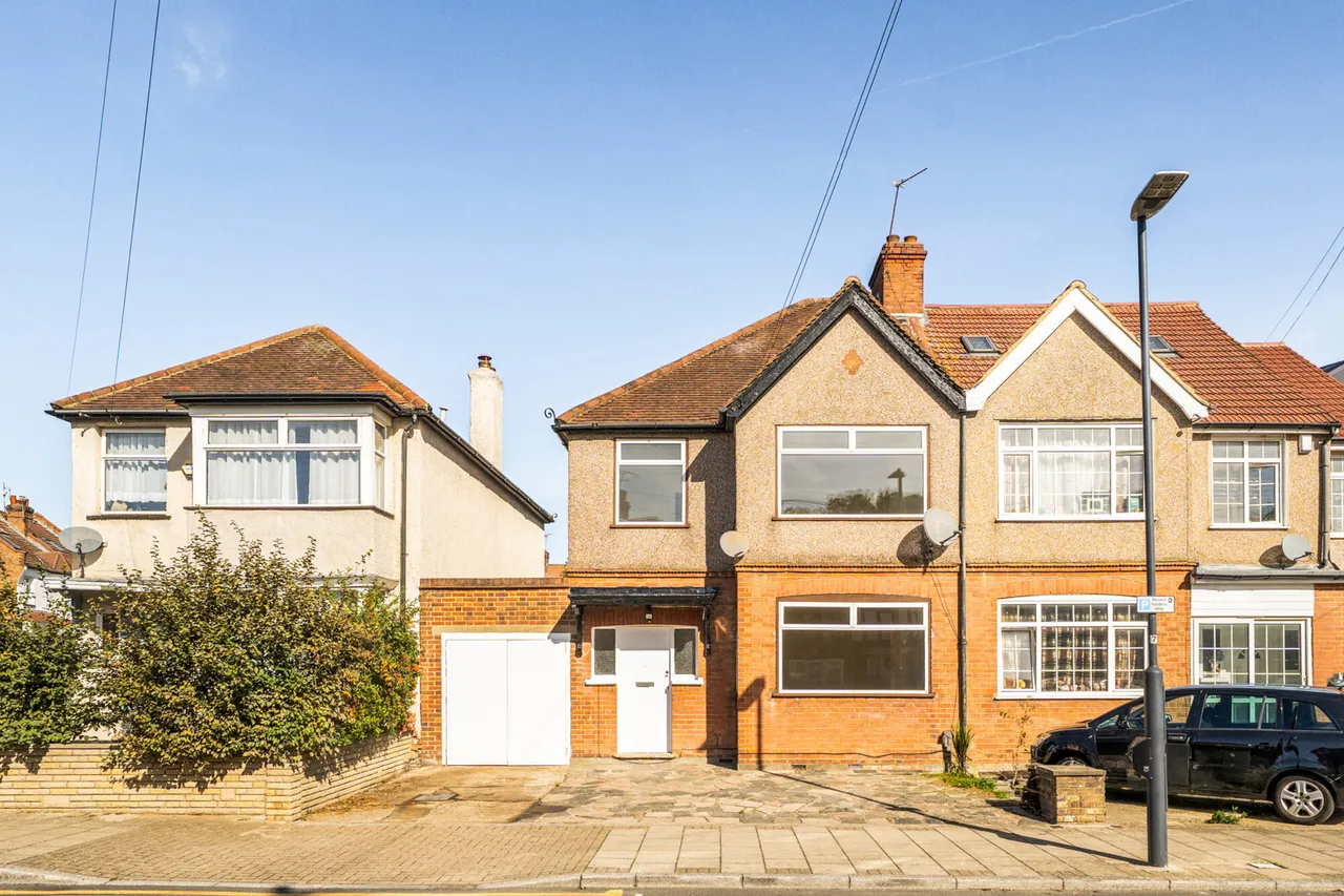 3 bed house for sale, Nibthwaite Road, Harrow, HA1