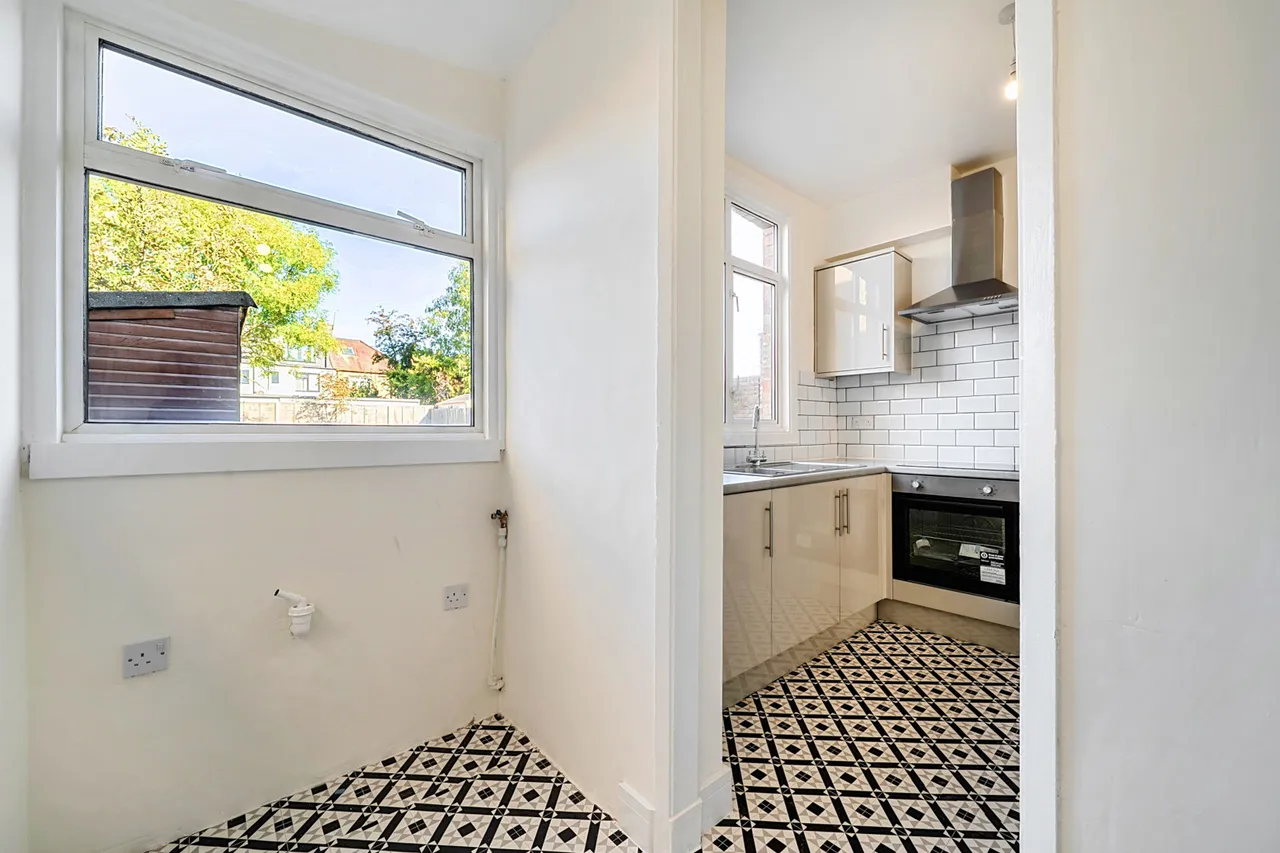 Nibthwaite Road, Harrow, HA1, photo 11