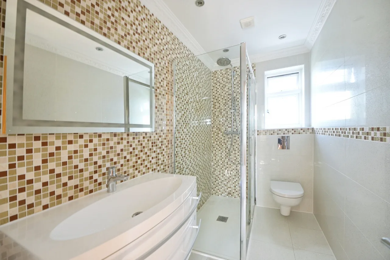 Cranbrook Drive, Romford, RM2, photo 28