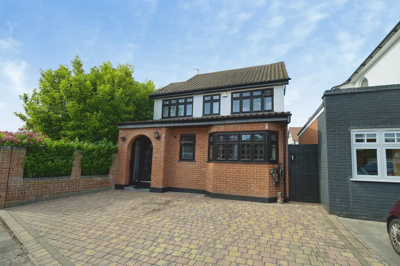 Cranbrook Drive, Romford, RM2, photo 8