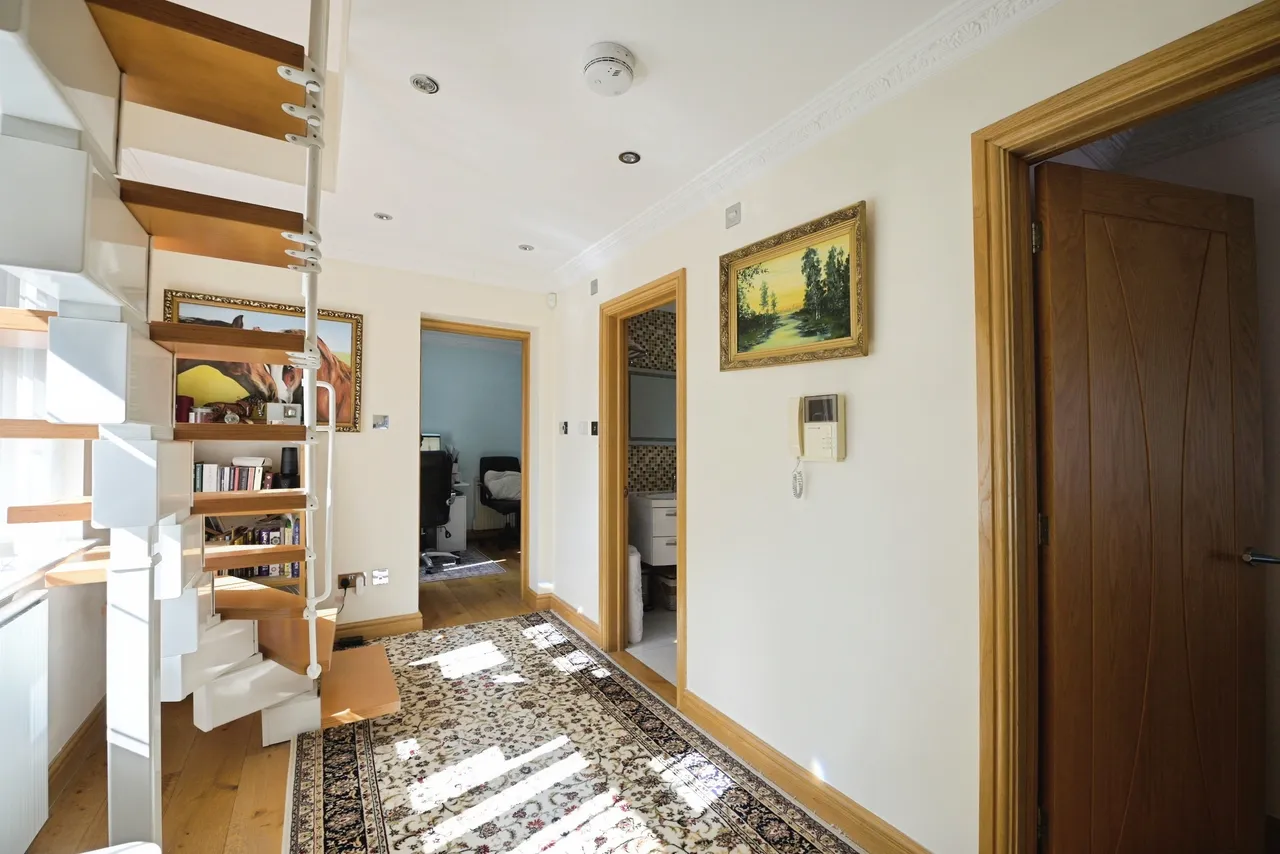 Cranbrook Drive, Romford, RM2, photo 34