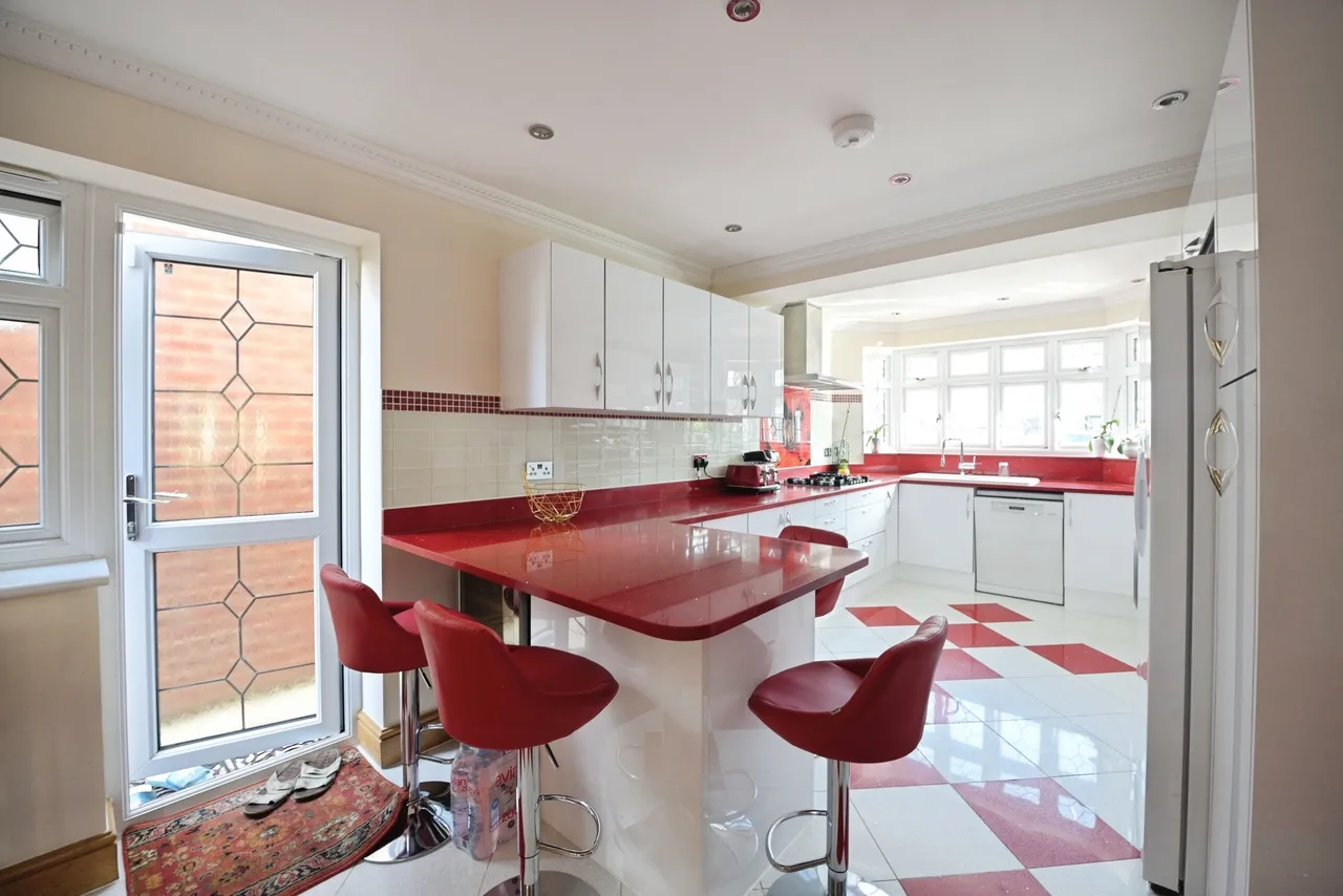 Cranbrook Drive, Romford, RM2, photo 23