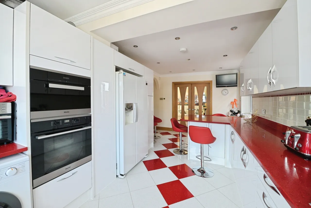 Cranbrook Drive, Romford, RM2, photo 4