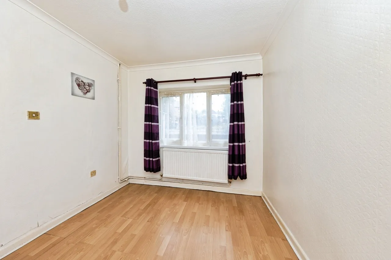 Bro Myrddin, Carmarthen, SA31, photo 6