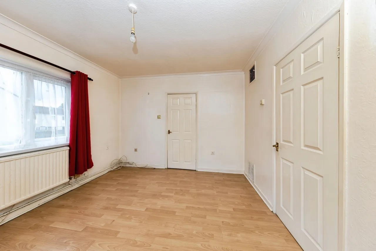 Bro Myrddin, Carmarthen, SA31, photo 5