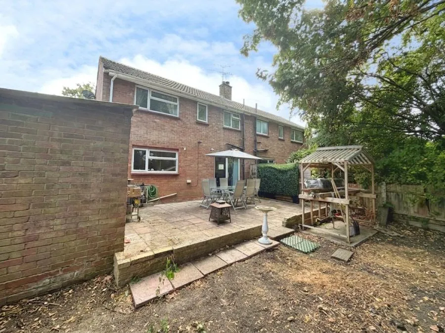 Highview Crescent, Camberley, GU15, photo 10