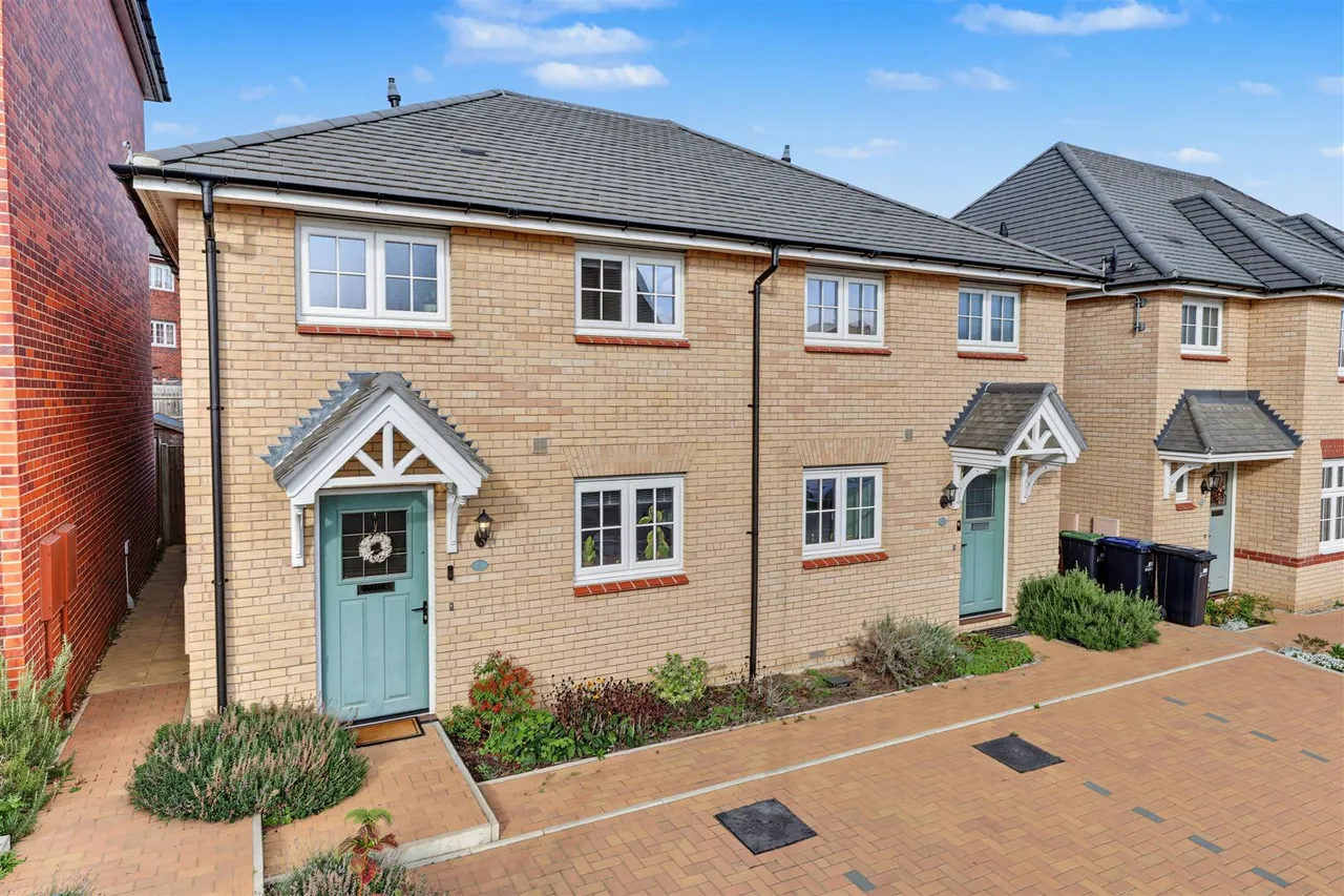 2 bed house for sale, Red Admiral Street, Ely, CB7