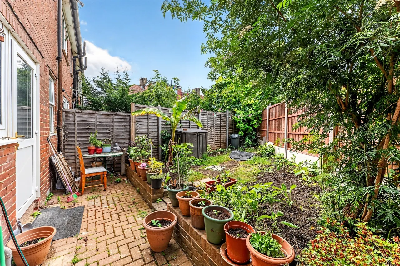 Neath Gardens, Morden, SM4, photo 20
