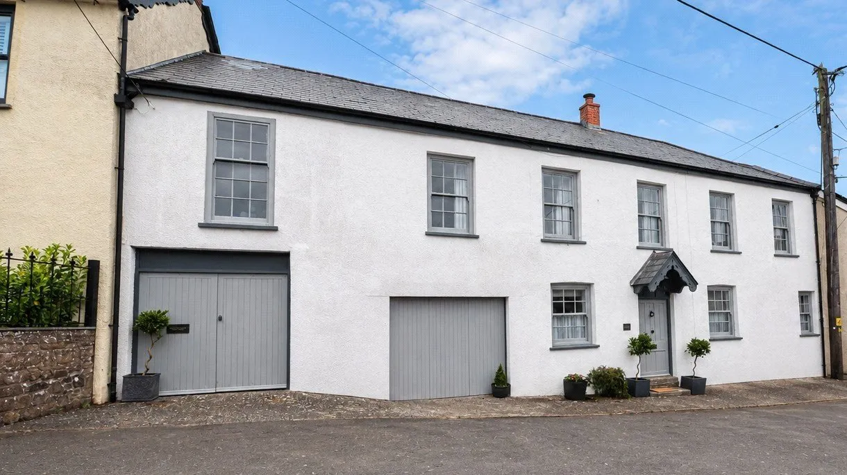 4 bed house for sale, The Square, North Molton, EX36