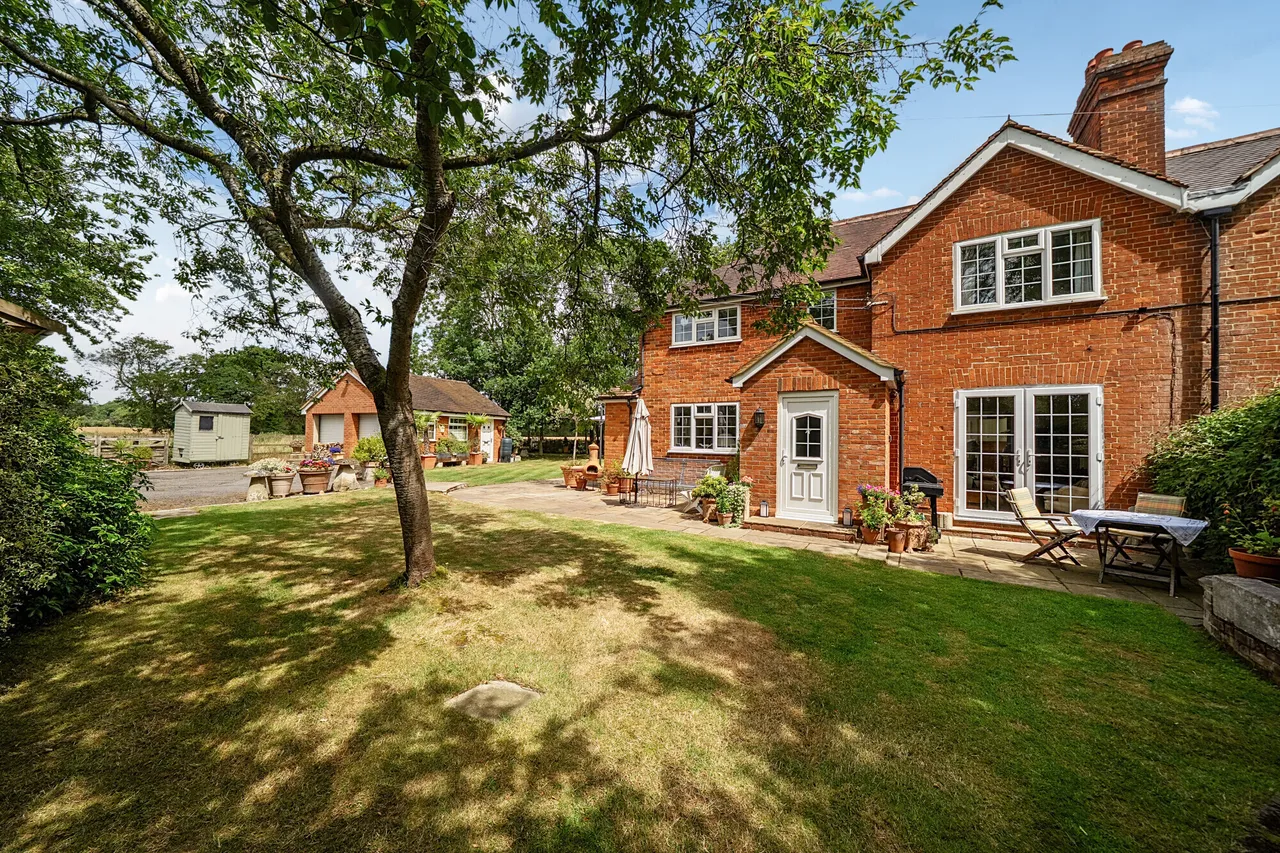 3 bed house for sale, Pondwood Lane, Shottesbrooke, SL6