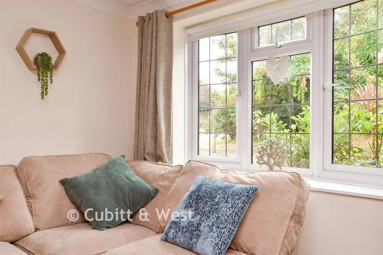 Bridle Way, Telscombe Cliffs, BN10, photo 5