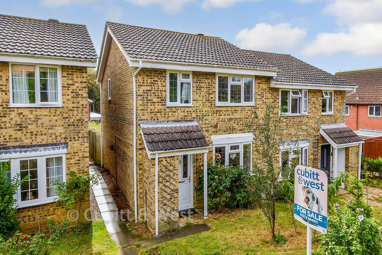3 bed house for sale, Bridle Way, Telscombe Cliffs, BN10