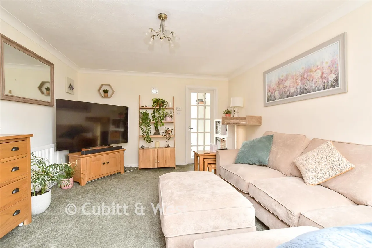Bridle Way, Telscombe Cliffs, BN10, photo 3