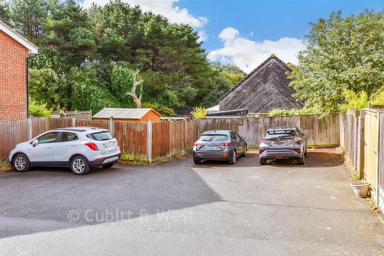 Bridle Way, Telscombe Cliffs, BN10, photo 12