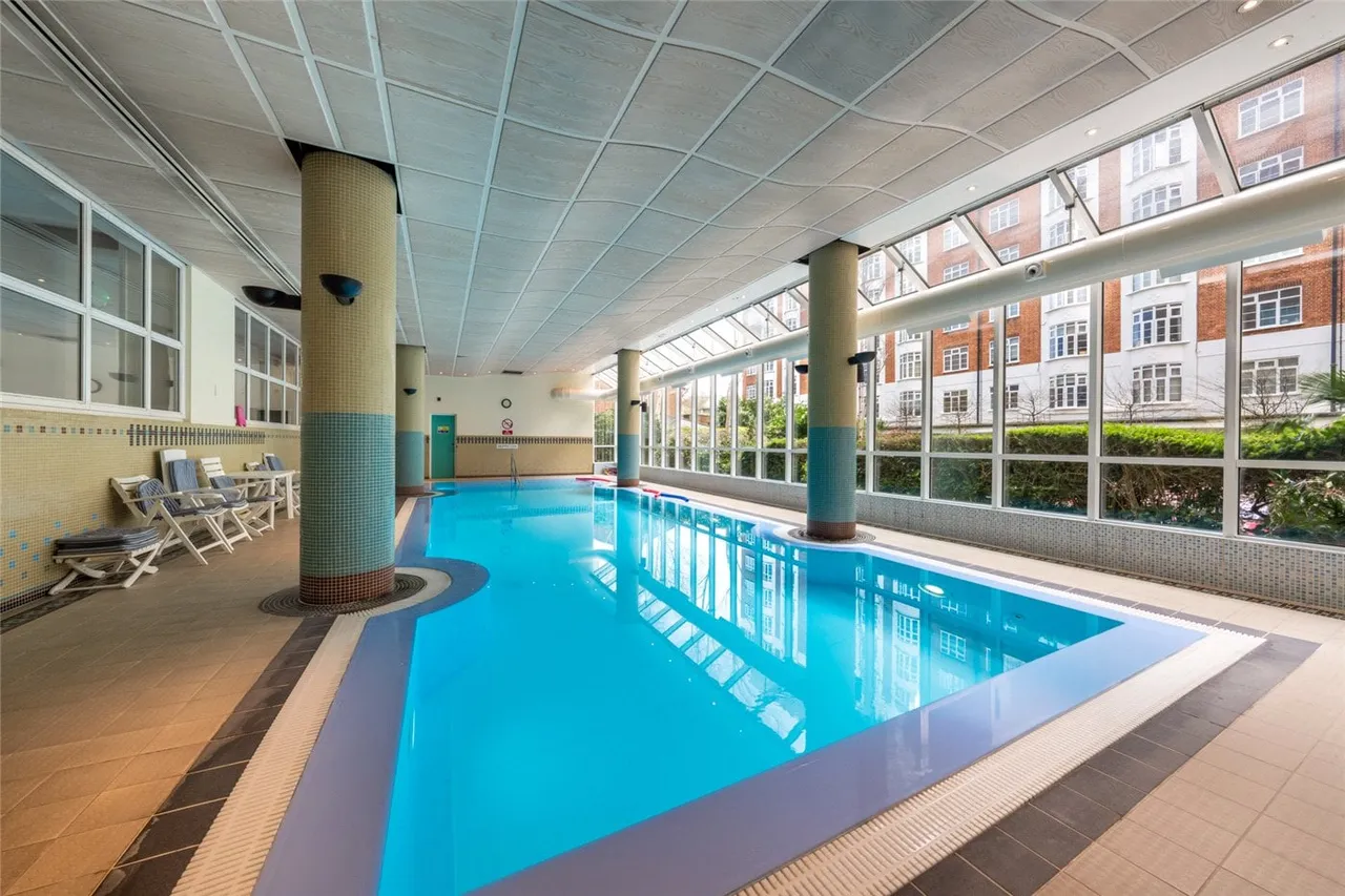 2 bed flat for sale — Abbey Road, St John's Wood, London, NW8