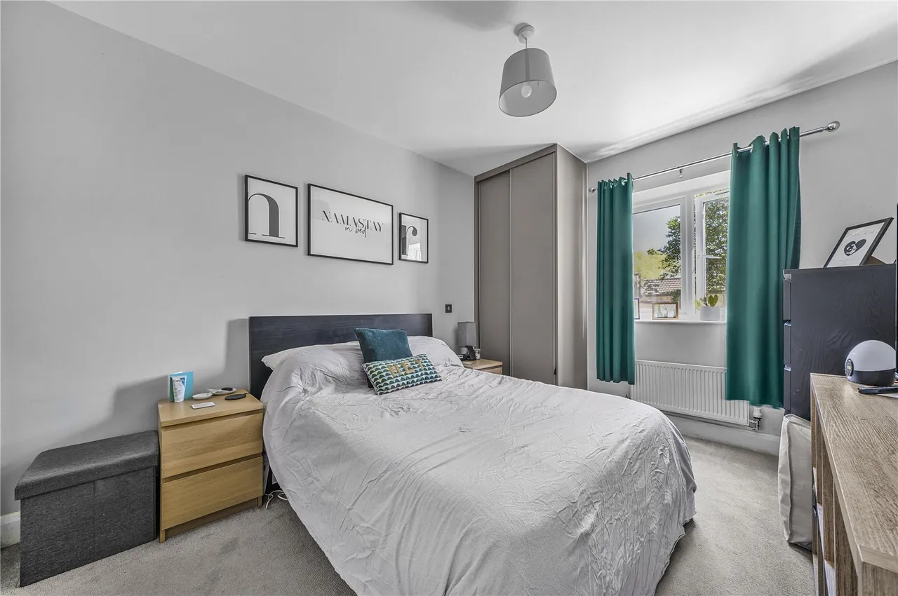Connaught Road, Brookwood, GU24, photo 5