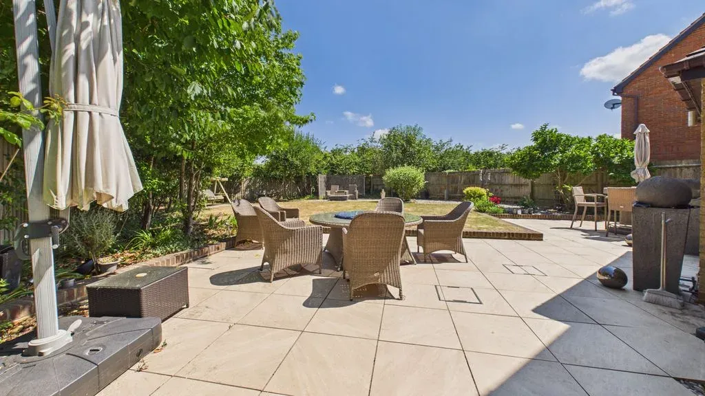 Snaith Crescent, Loughton, Milton Keynes, Buckinghamshire, MK5 8HQ, photo 21