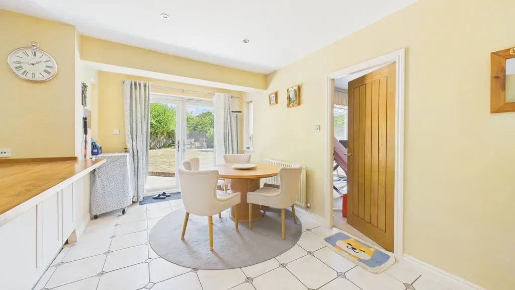 Snaith Crescent, Loughton, Milton Keynes, Buckinghamshire, MK5 8HQ, photo 7