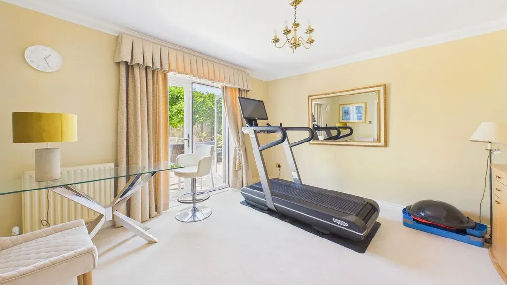 Snaith Crescent, Loughton, Milton Keynes, Buckinghamshire, MK5 8HQ, photo 8