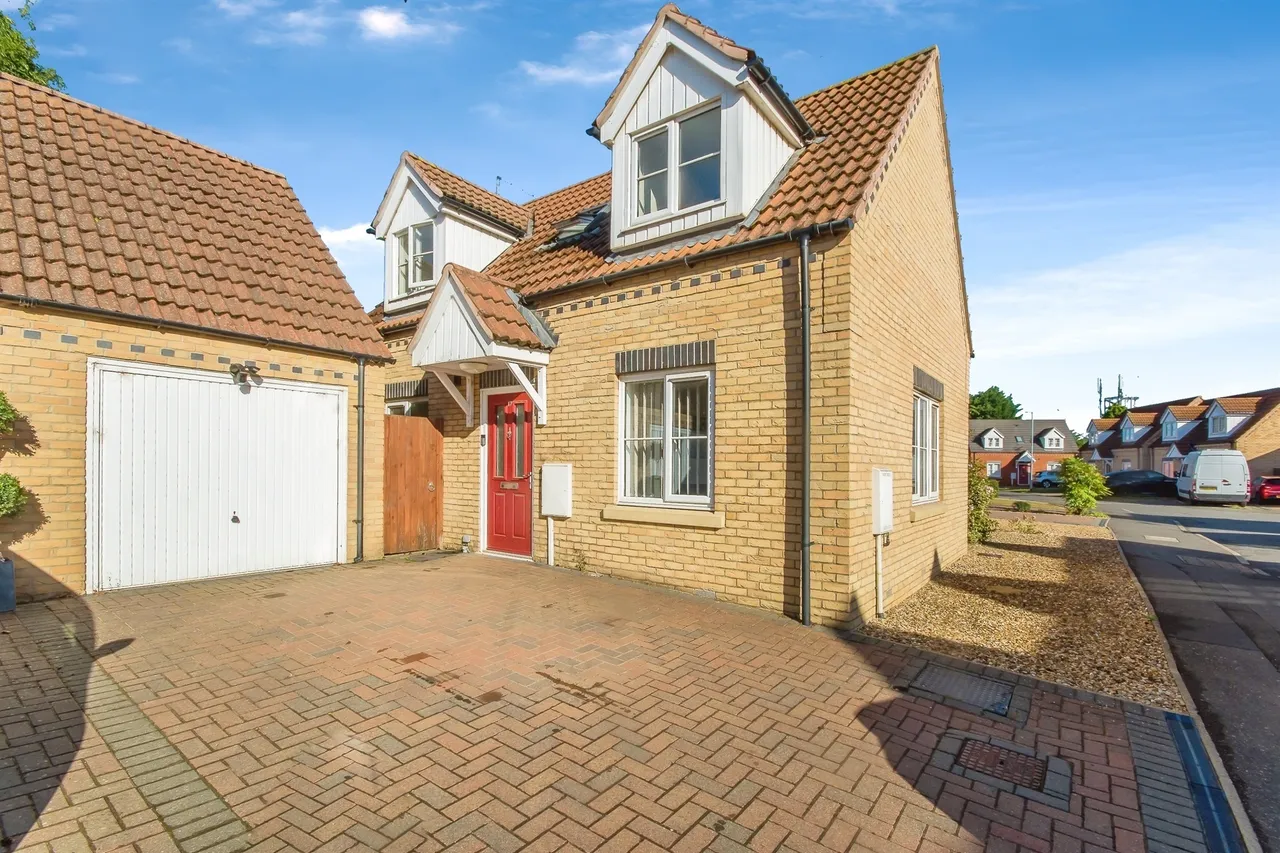 2 bed house for sale — Belle Vue Close, Holbeach, Spalding