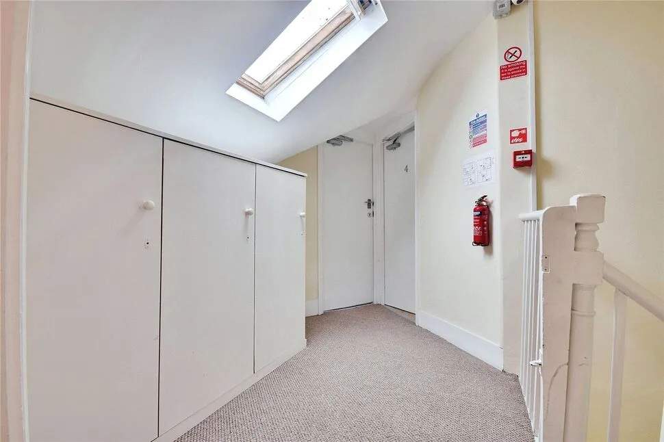 The Waldrons, Croydon, CR0, photo 12