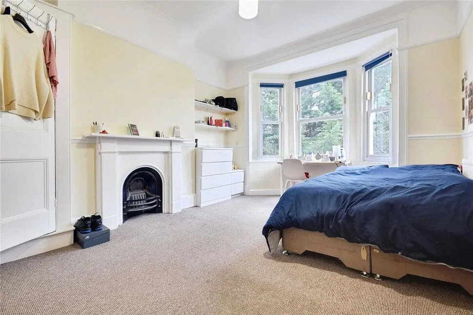 The Waldrons, Croydon, CR0, photo 9