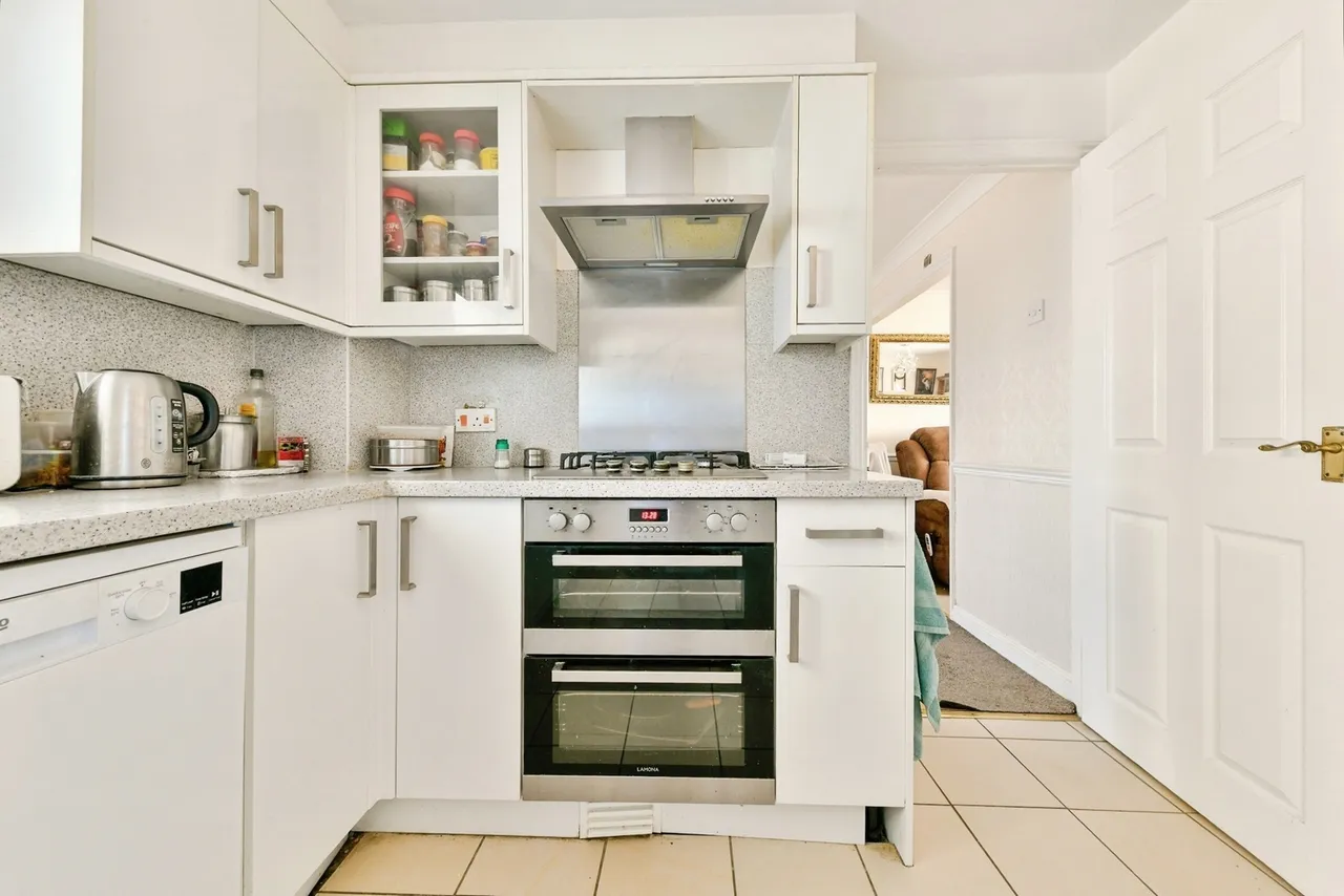 Webb Rise, STEVENAGE, Hertfordshire, SG1, photo 14