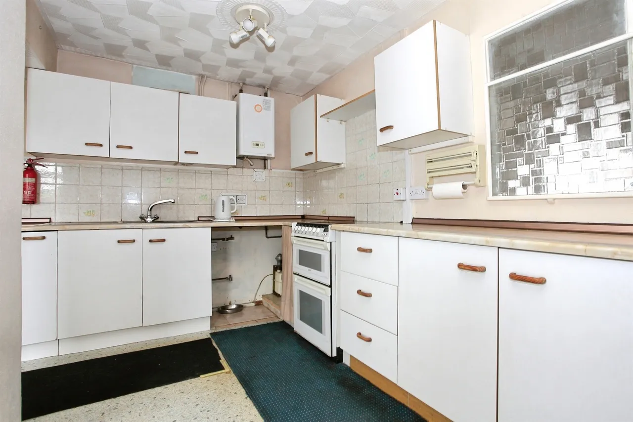 Lawson Avenue, Peterborough, PE2, photo 3
