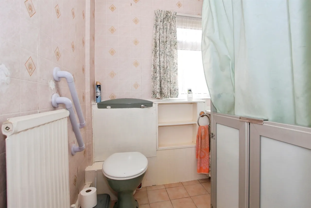 Lawson Avenue, Peterborough, PE2, photo 8