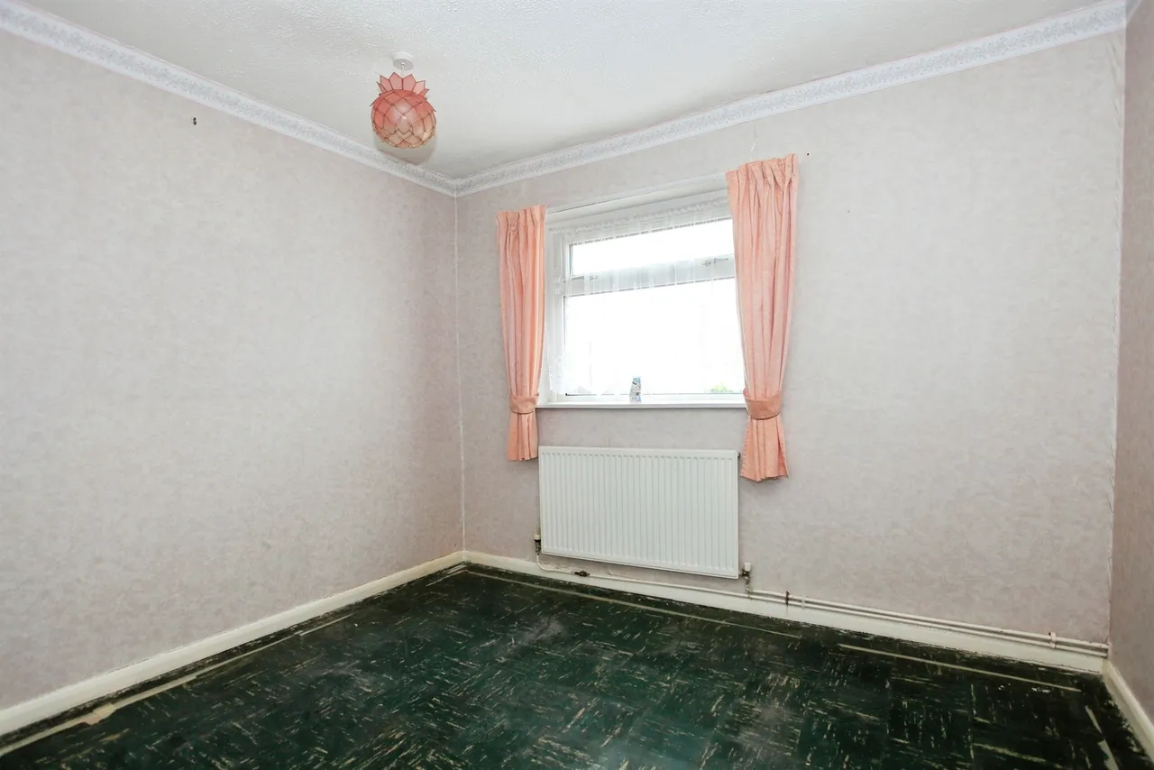 Lawson Avenue, Peterborough, PE2, photo 5