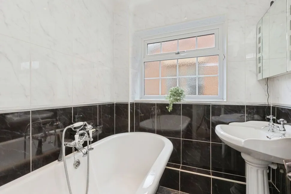 Main Road, Longfield, DA3, photo 9
