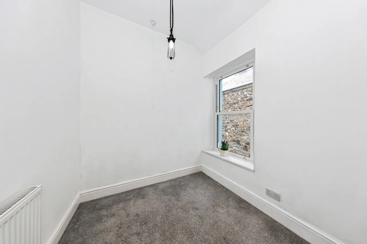 The Avenue, Carmarthen, SA31, photo 14