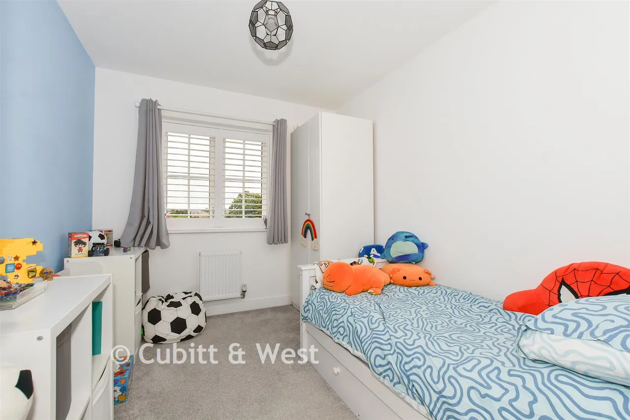 Donovan Way, Yapton, BN18, photo 13