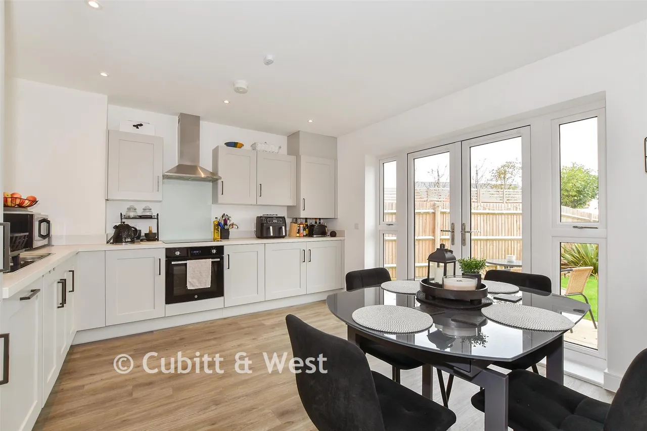 Donovan Way, Yapton, BN18, photo 7
