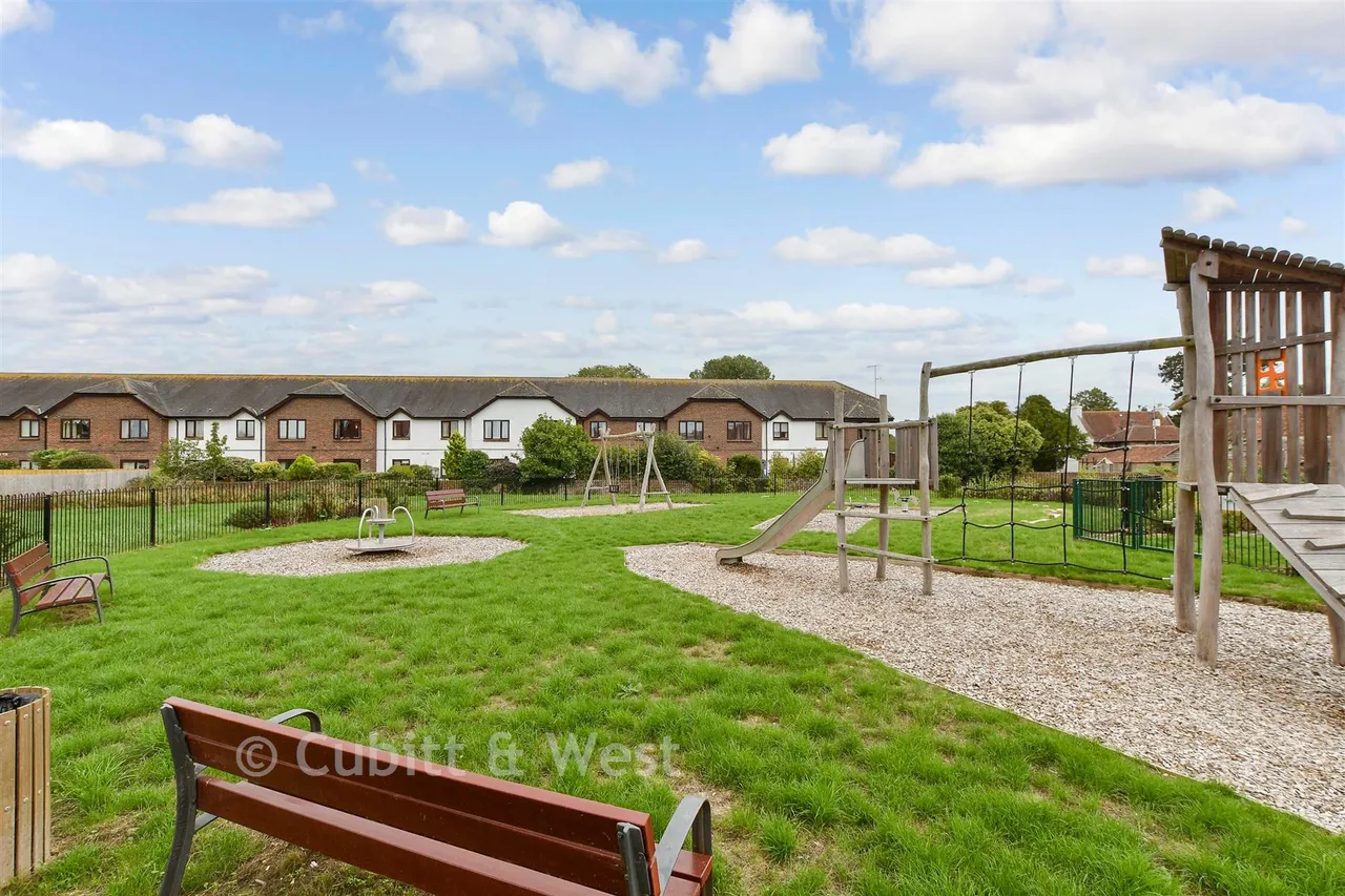 Donovan Way, Yapton, BN18, photo 16
