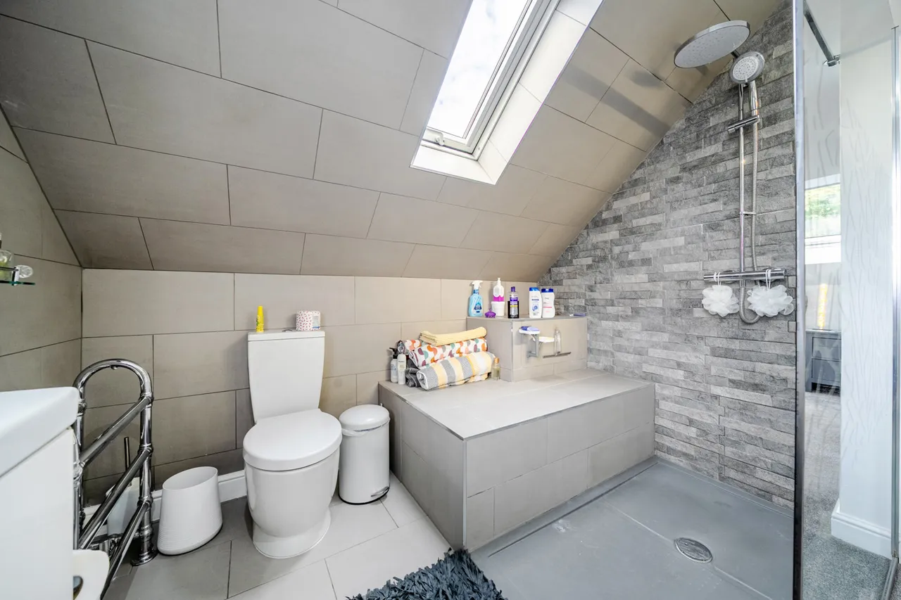 Gravel Hill Close, DA6, photo 13