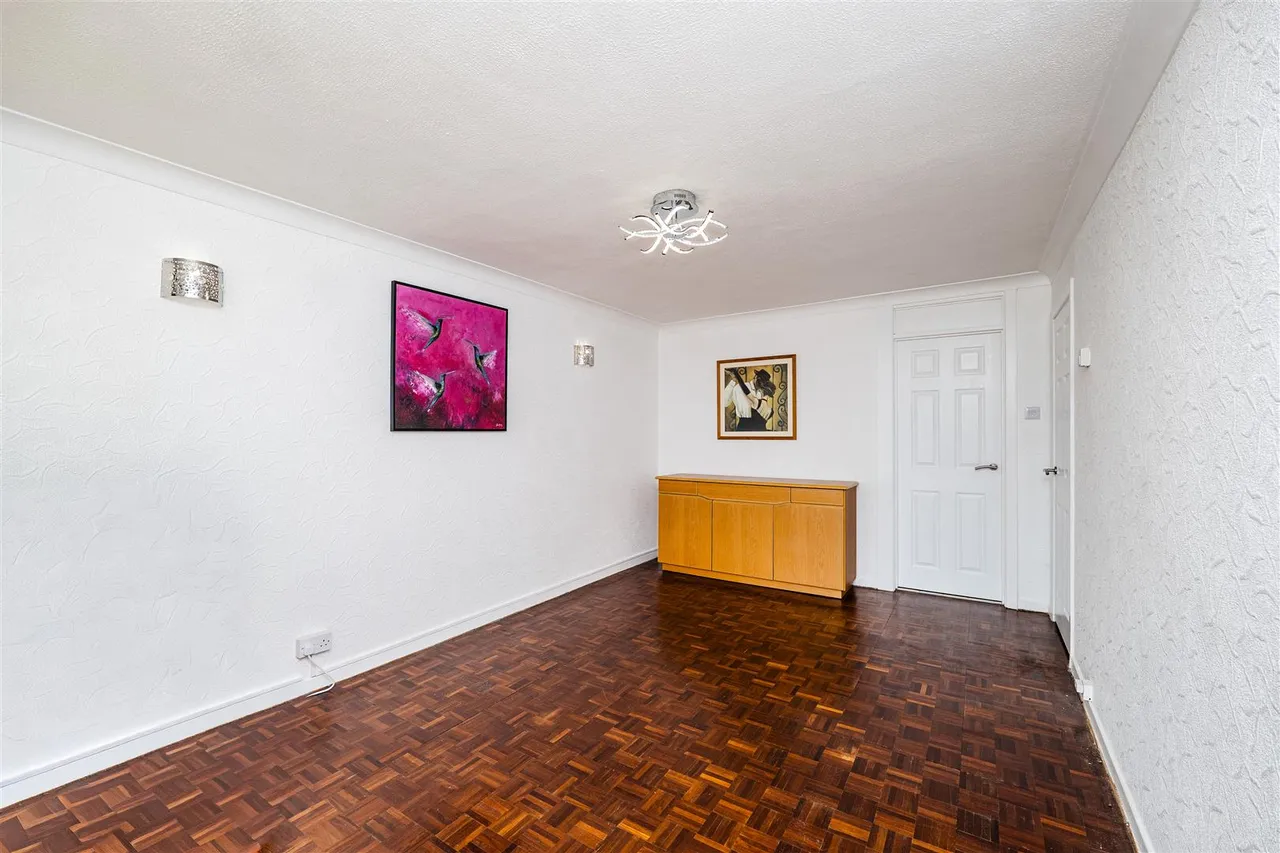 Maes-y-coed, Barry, CF62 6TA, photo 10