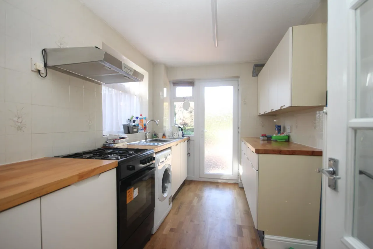 Butely Road, Luton, LU4, photo 2