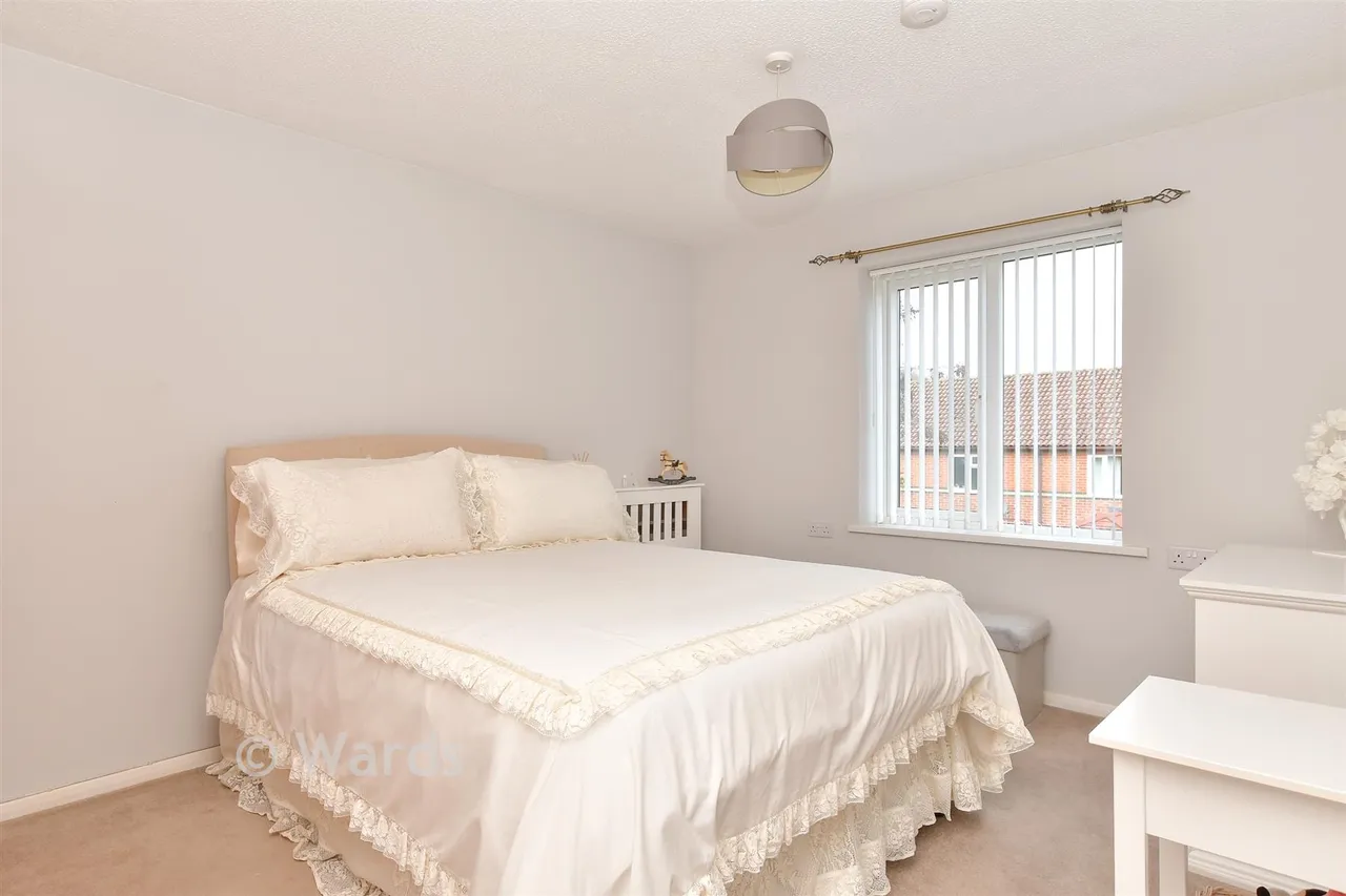 Dove Close, Walderslade, ME5, photo 6
