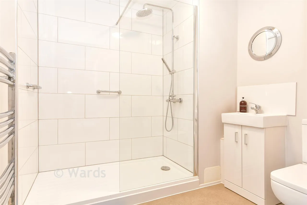 Dove Close, Walderslade, ME5, photo 5