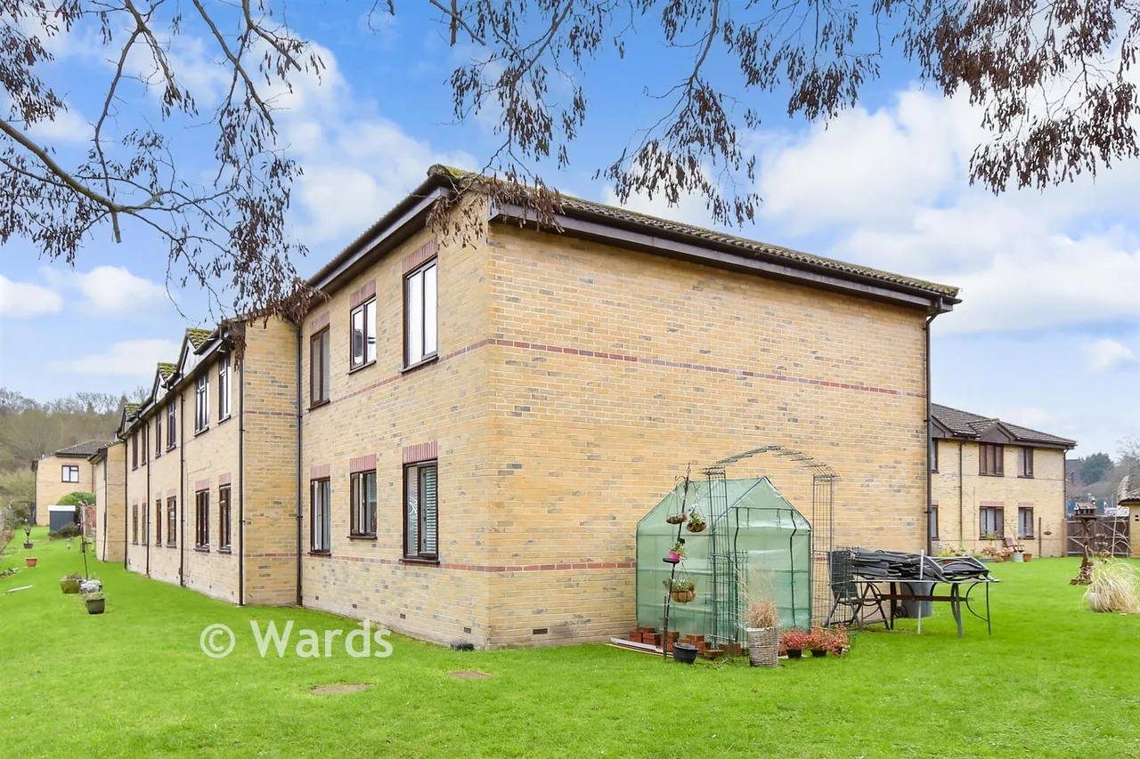Dove Close, Walderslade, ME5, photo 8